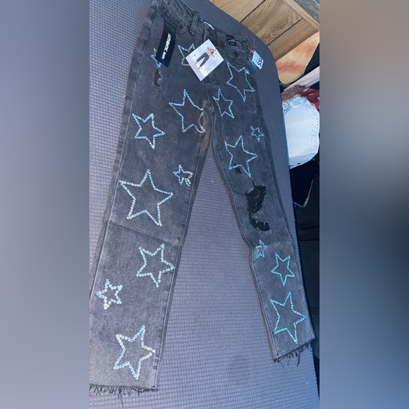 Bedazzled star jeans - Picture 1 of 3